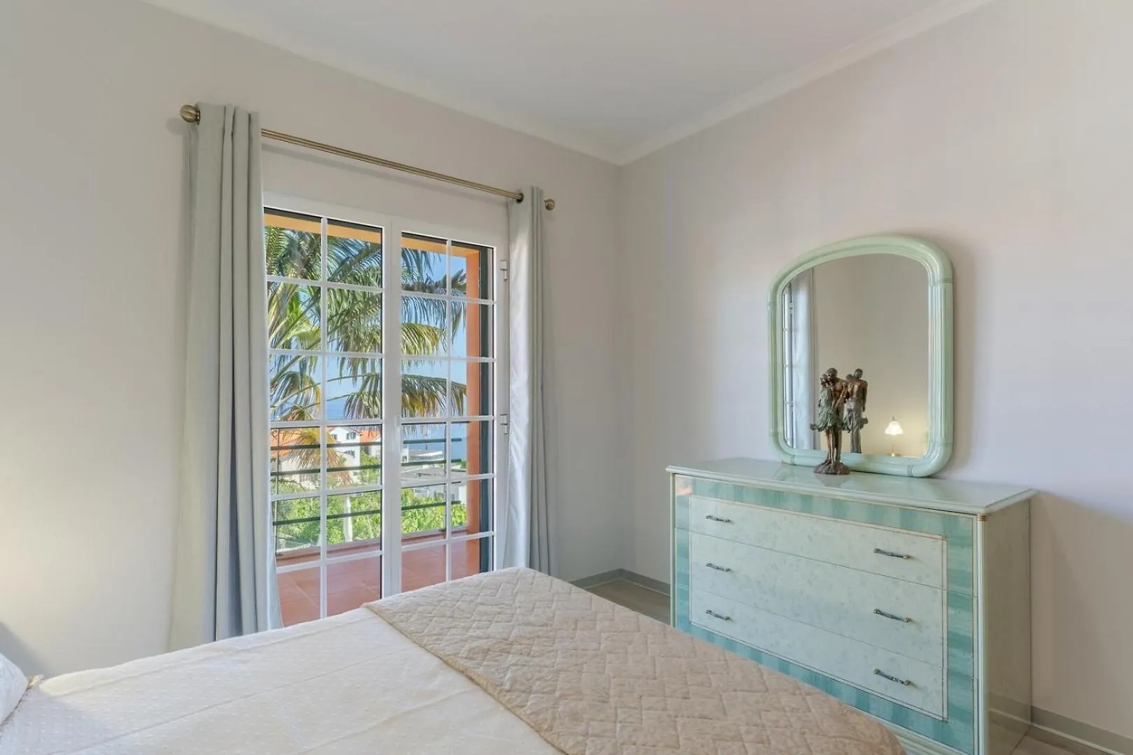 Alegria Apartment With Pool Estreito Da Calheta